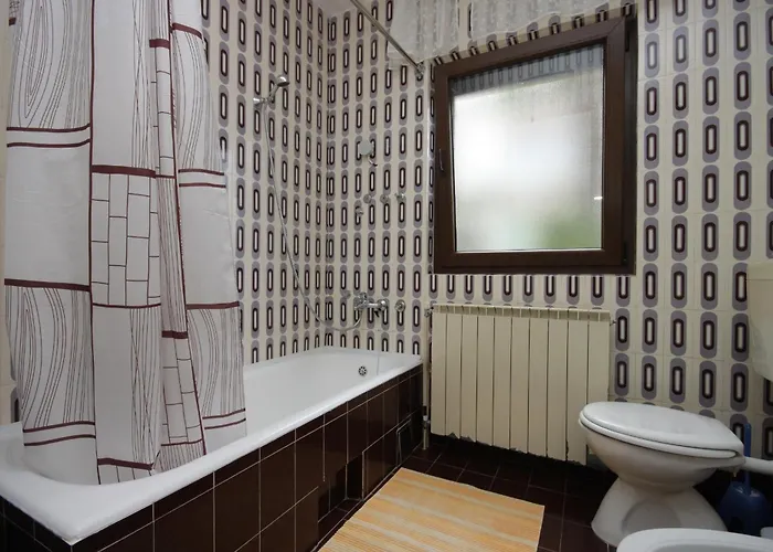 With A Parking Space - 7060