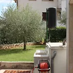 With A Parking Space - 7060 Appartement
