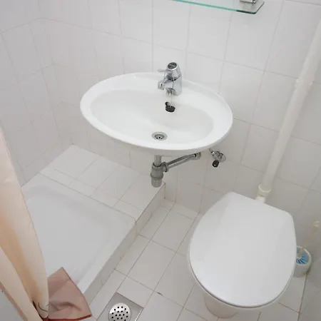 Appartamento With A Parking Space - 7060